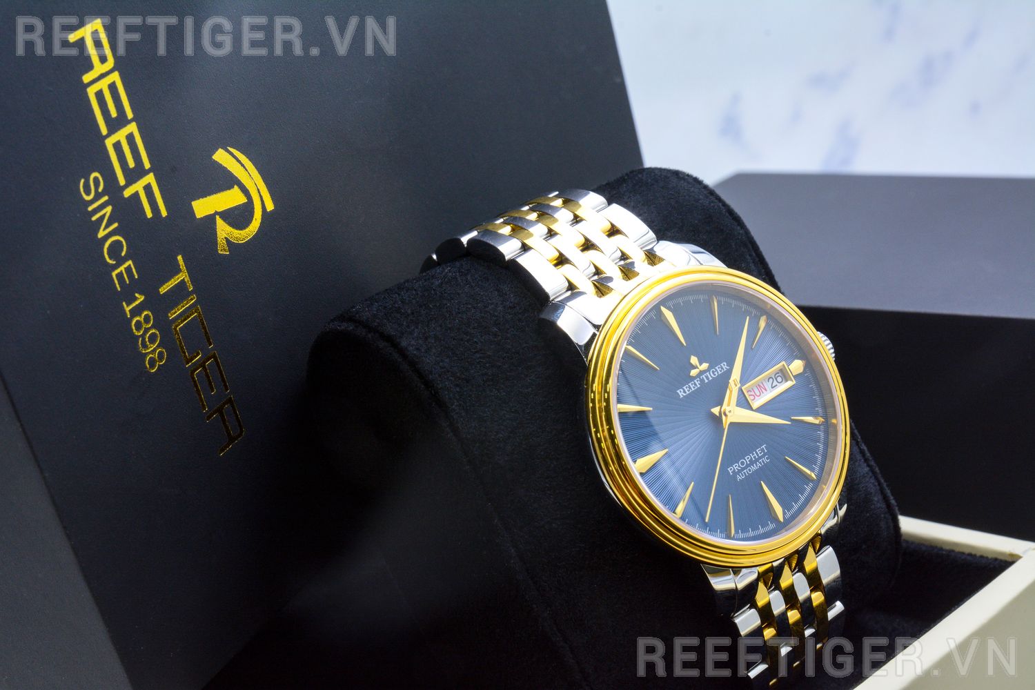 Đồng hồ ReĐồng hồ Reef Tiger RGA8236-GLTef Tiger RGA8236-GLT