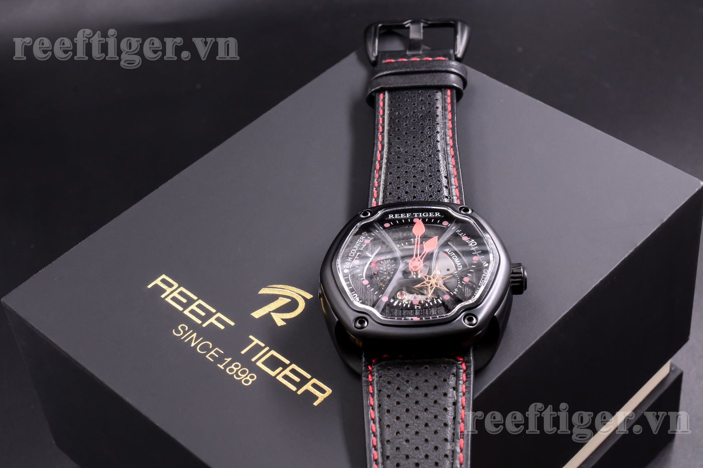 Đồng hồ Reef Tiger RGA90S7-BSBL