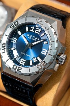 Đồng Hồ Reef Tiger RGA6903-YLB